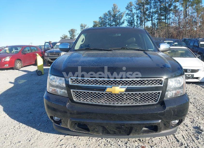 Photo 11 of 2013 Chevrolet Suburban 1500 LTZ (VIN 1GNSCKE07DR335513)