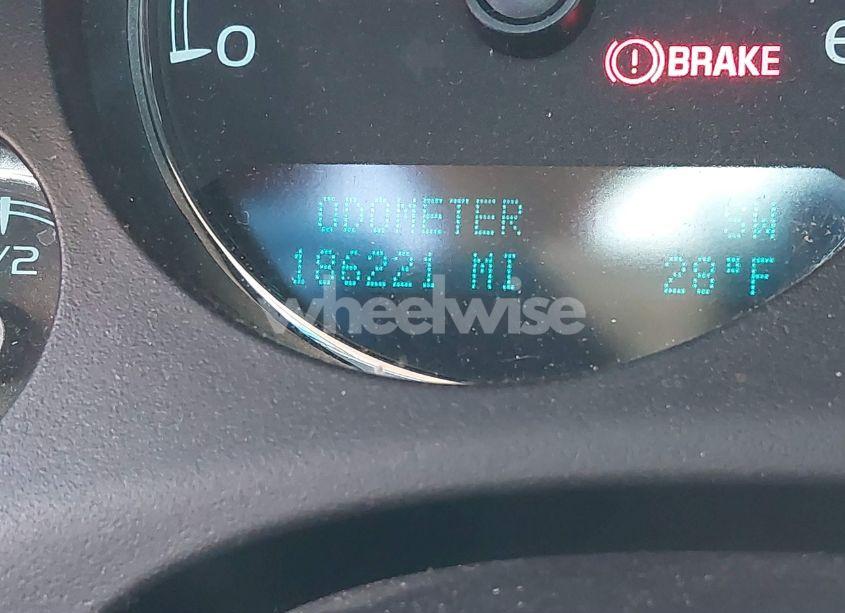 Photo 14 of 2013 Chevrolet Suburban 1500 LTZ (VIN 1GNSCKE07DR335513)