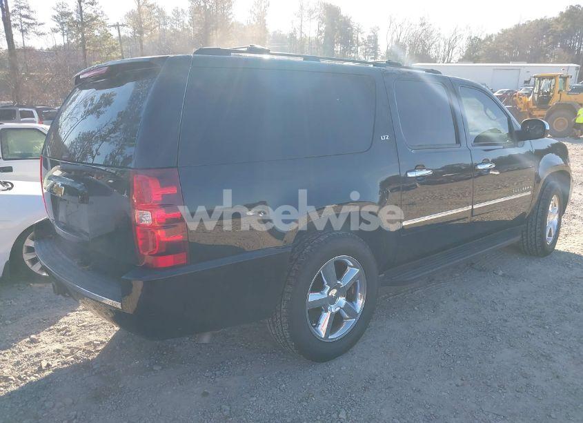 Photo 4 of 2013 Chevrolet Suburban 1500 LTZ (VIN 1GNSCKE07DR335513)