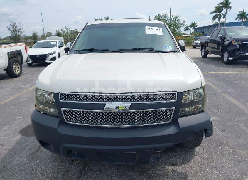 Photo 12 of 2012 Chevrolet Suburban 1500 LTZ (VIN 1GNSCKE08CR218960)