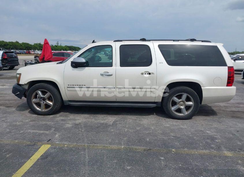 Photo 14 of 2012 Chevrolet Suburban 1500 LTZ (VIN 1GNSCKE08CR218960)