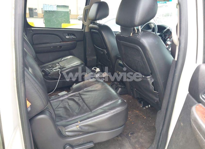 Photo 8 of 2012 Chevrolet Suburban 1500 LTZ (VIN 1GNSCKE08CR218960)