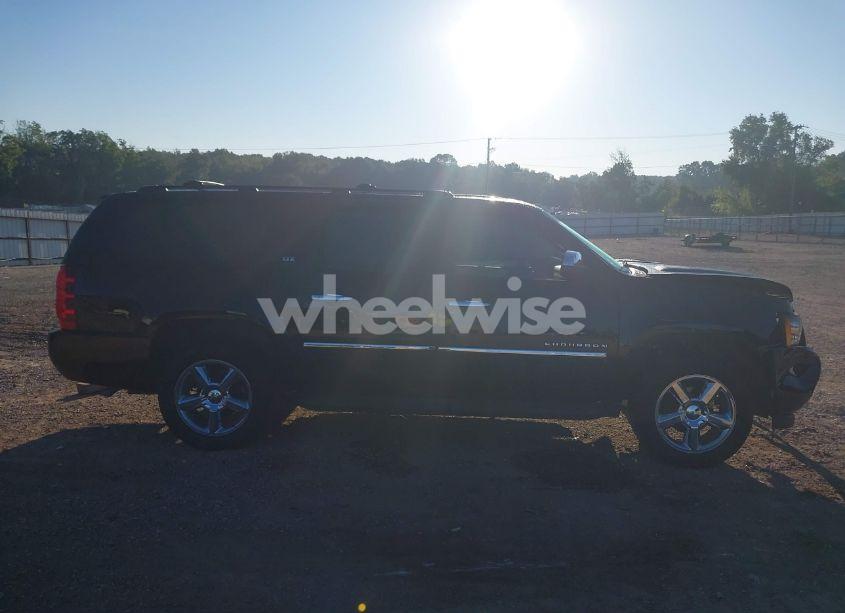 Photo 14 of 2013 Chevrolet Suburban 1500 LTZ (VIN 1GNSCKE08DR355656)