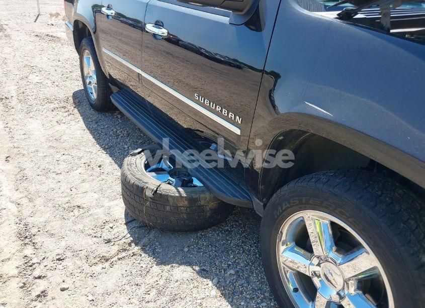 Photo 22 of 2013 Chevrolet Suburban 1500 LTZ (VIN 1GNSCKE08DR355656)