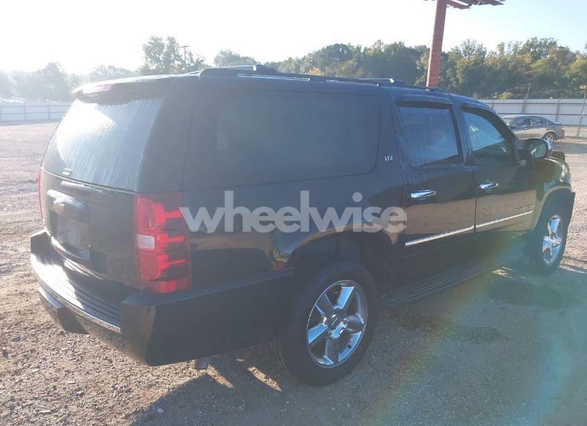 Photo 4 of 2013 Chevrolet Suburban 1500 LTZ (VIN 1GNSCKE08DR355656)