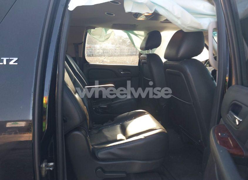 Photo 8 of 2013 Chevrolet Suburban 1500 LTZ (VIN 1GNSCKE08DR355656)