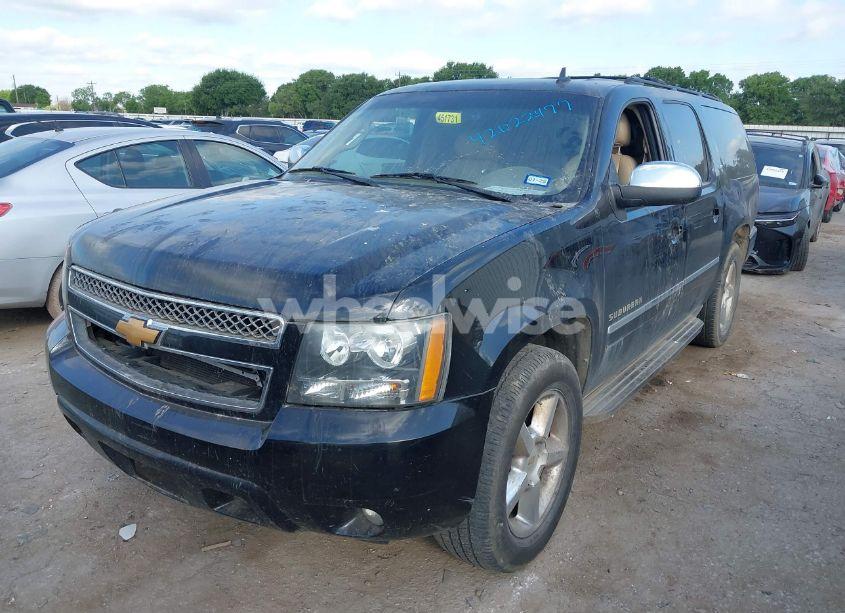 Photo 2 of 2014 Chevrolet Suburban 1500 LTZ (VIN 1GNSCKE08ER220808)
