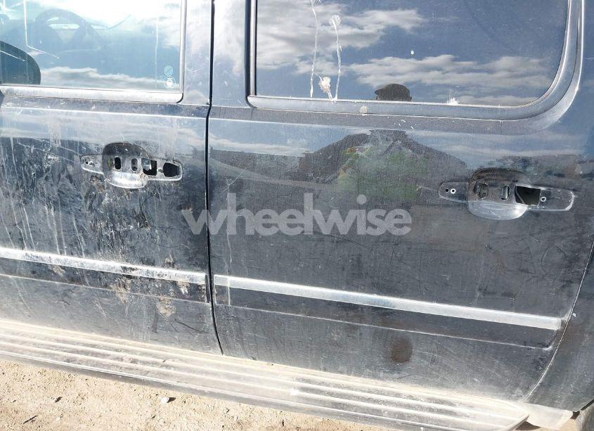 Photo 6 of 2014 Chevrolet Suburban 1500 LTZ (VIN 1GNSCKE08ER220808)