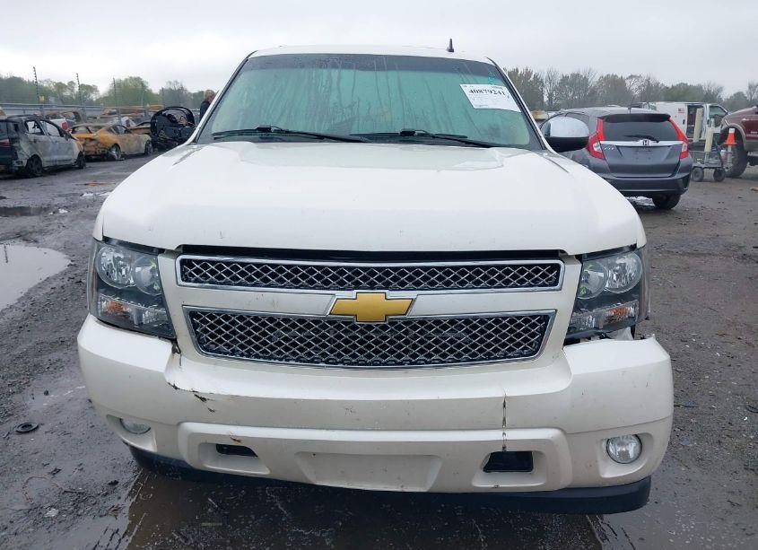 Photo 11 of 2014 Chevrolet Suburban 1500 LTZ (VIN 1GNSCKE0XER130852)