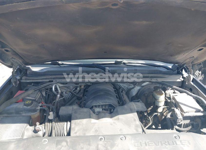 Photo 10 of 2015 Chevrolet Suburban 1500 LTZ (VIN 1GNSCKKC4FR184745)