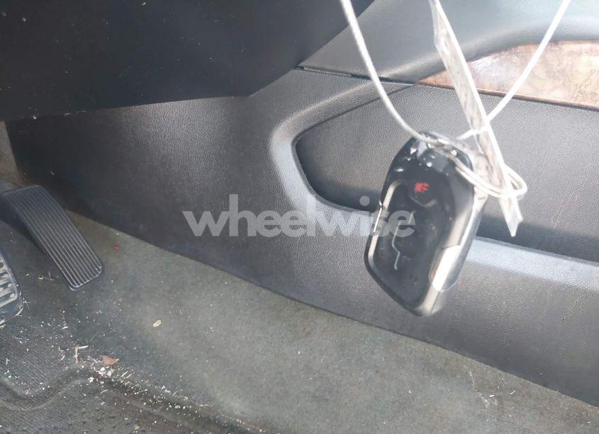 Photo 11 of 2015 Chevrolet Suburban 1500 LTZ (VIN 1GNSCKKC4FR184745)