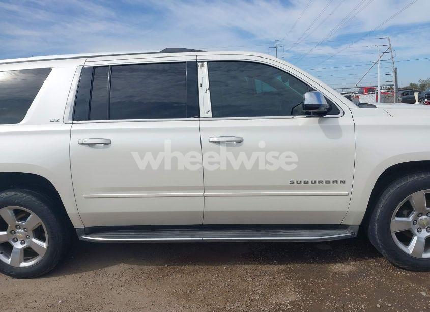 Photo 13 of 2015 Chevrolet Suburban 1500 LTZ (VIN 1GNSCKKC4FR192487)
