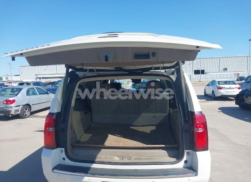 Photo 17 of 2015 Chevrolet Suburban 1500 LTZ (VIN 1GNSCKKC9FR728236)