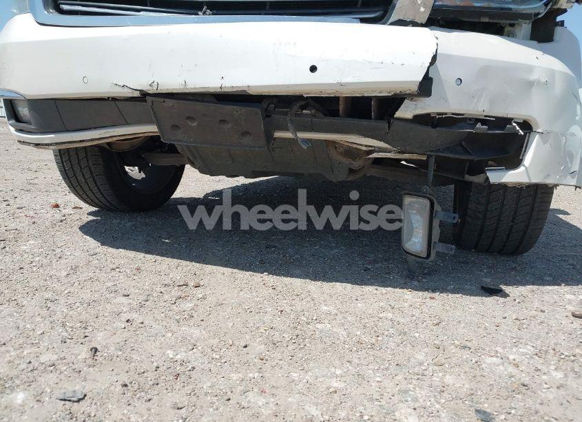 Photo 20 of 2015 Chevrolet Suburban 1500 LTZ (VIN 1GNSCKKC9FR728236)