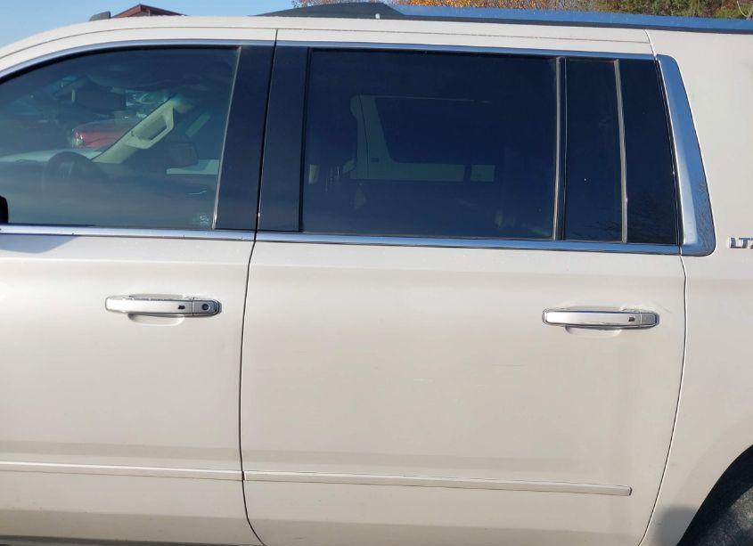 Photo 14 of 2015 Chevrolet Suburban 1500 LTZ (VIN 1GNSCKKCXFR254488)