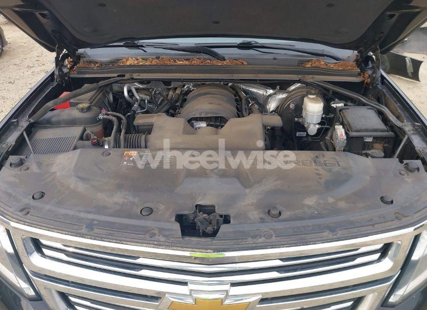 Photo 10 of 2015 Chevrolet Suburban 1500 LTZ (VIN 1GNSCKKCXFR731873)