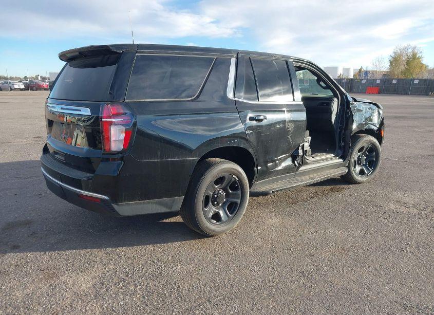 Photo 4 of 2021 Chevrolet Tahoe 2WD COMMERCIAL FLEET (VIN 1GNSCLED1MR333605)