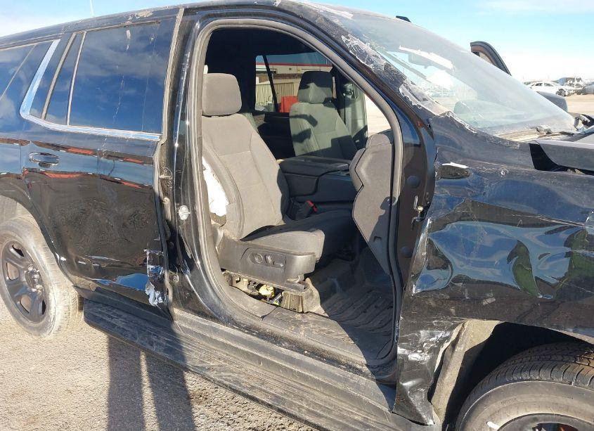 Photo 6 of 2021 Chevrolet Tahoe 2WD COMMERCIAL FLEET (VIN 1GNSCLED1MR333605)