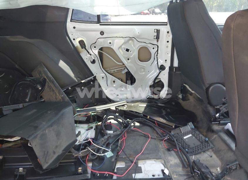 Photo 8 of 2021 Chevrolet Tahoe 2WD COMMERCIAL FLEET (VIN 1GNSCLED2MR433647)