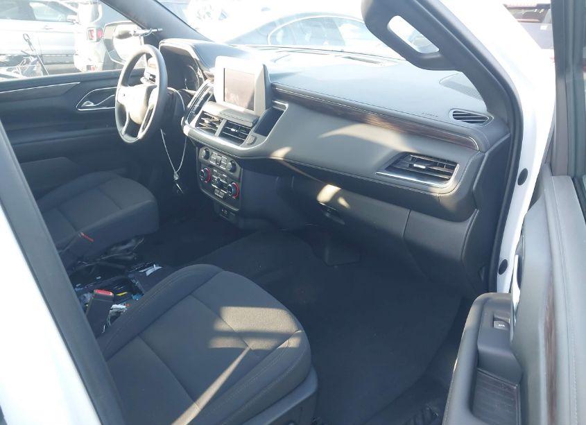 Photo 5 of 2022 Chevrolet Tahoe 2WD COMMERCIAL FLEET (VIN 1GNSCLED2NR239296)