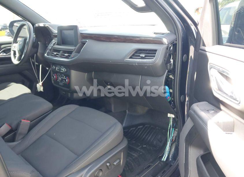 Photo 5 of 2022 Chevrolet Tahoe 2WD COMMERCIAL FLEET (VIN 1GNSCLED5NR336184)