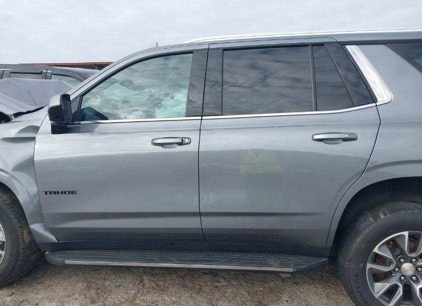 Photo 14 of 2022 Chevrolet Tahoe 2WD LS (VIN 1GNSCMKD4NR342942)