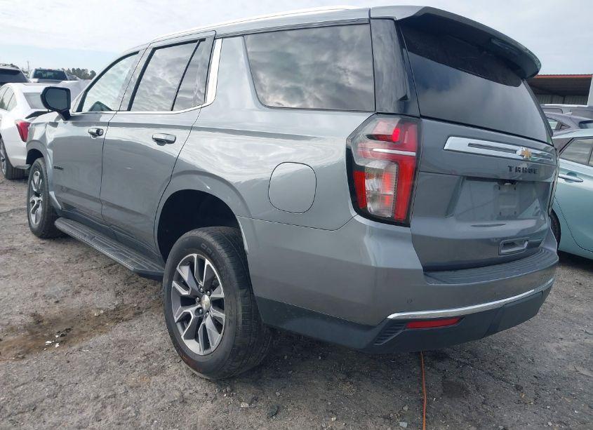 Photo 3 of 2022 Chevrolet Tahoe 2WD LS (VIN 1GNSCMKD4NR342942)