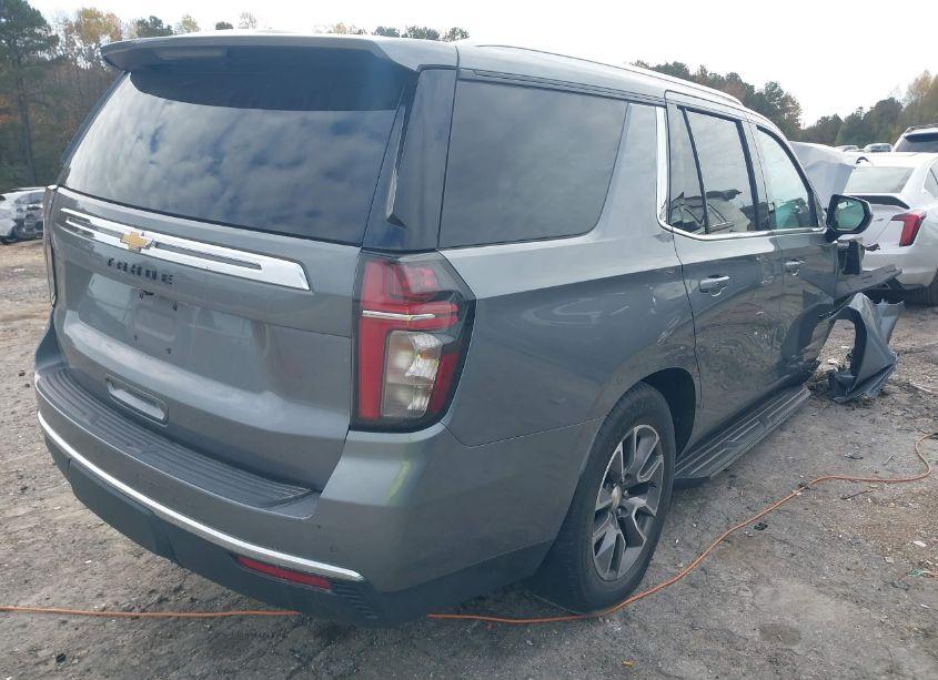 Photo 4 of 2022 Chevrolet Tahoe 2WD LS (VIN 1GNSCMKD4NR342942)