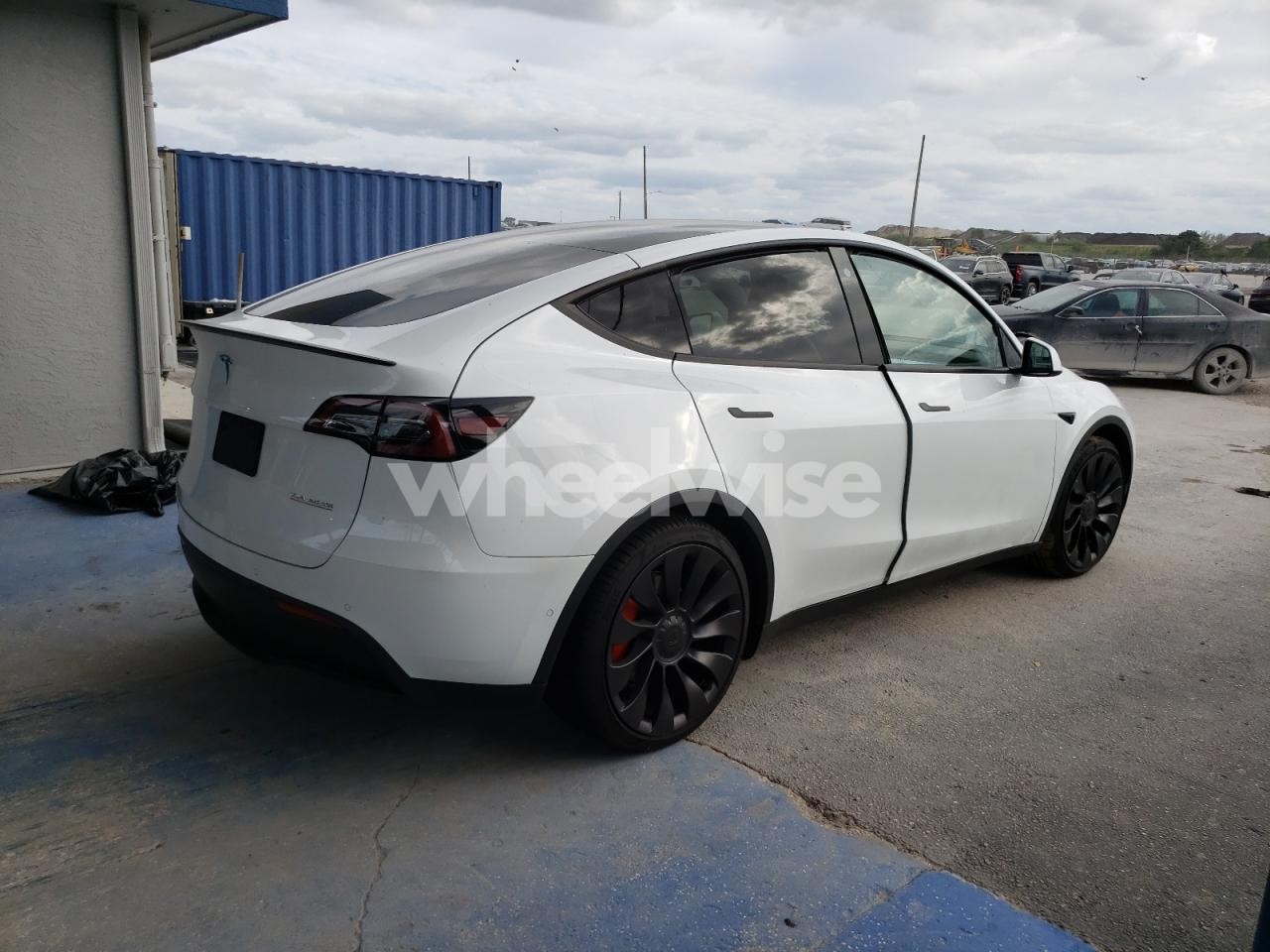 Photo 3 of 2022 TESLA MODEL Y (VIN 1GNSCMKD4RR372433)
