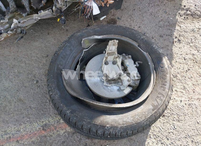 Photo 12 of 2021 Chevrolet Tahoe 2WD LS (VIN 1GNSCMKD5MR231136)