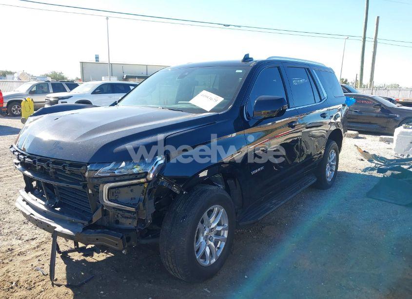 Photo 2 of 2021 Chevrolet Tahoe 2WD LS (VIN 1GNSCMKD7MR234670)