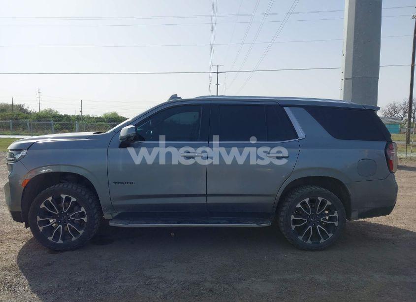 Photo 13 of 2021 Chevrolet Tahoe 2WD LS (VIN 1GNSCMKD9MR195998)