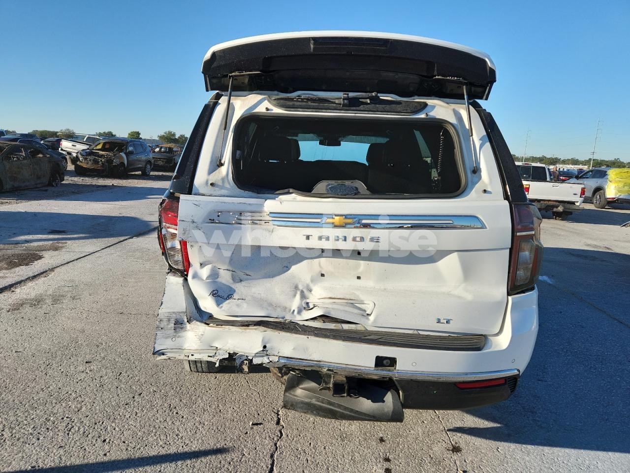 Photo 6 of 2023 CHEVROLET TAHOE C1500 LT (VIN 1GNSCNKD0PR259209)