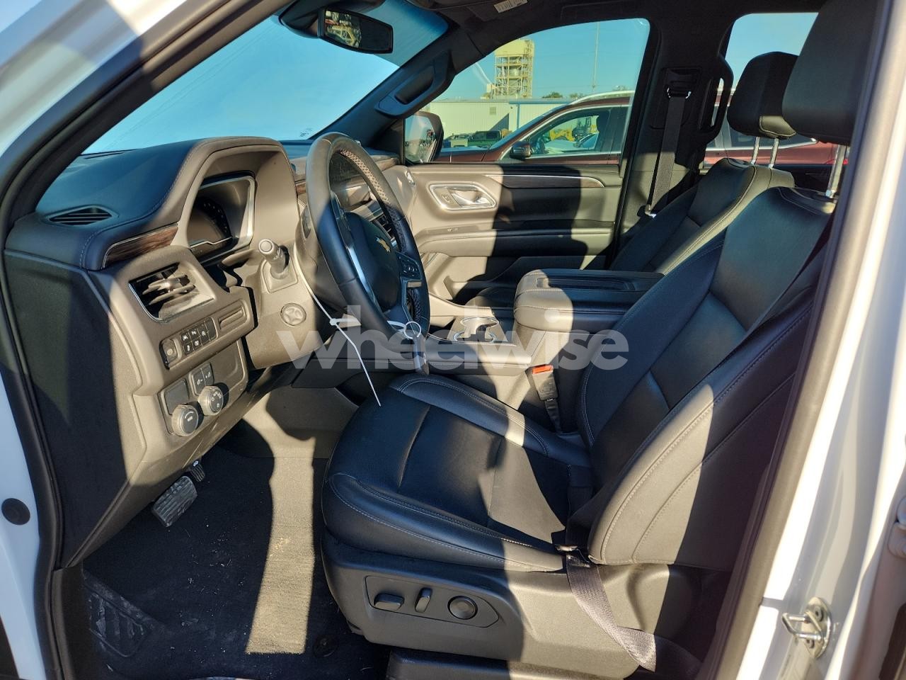 Photo 7 of 2023 CHEVROLET TAHOE C1500 LT (VIN 1GNSCNKD0PR259209)