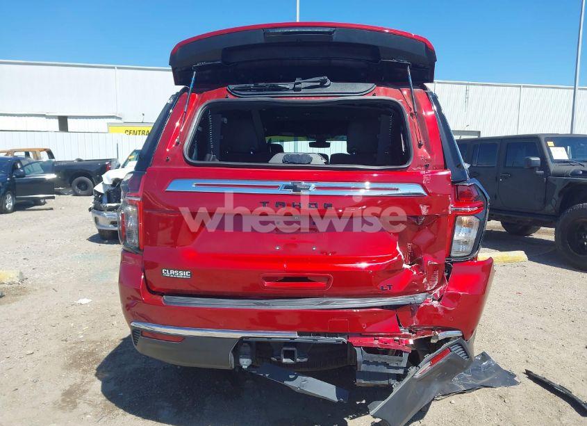 Photo 16 of 2021 Chevrolet Tahoe 2WD LT (VIN 1GNSCNKD1MR316397)