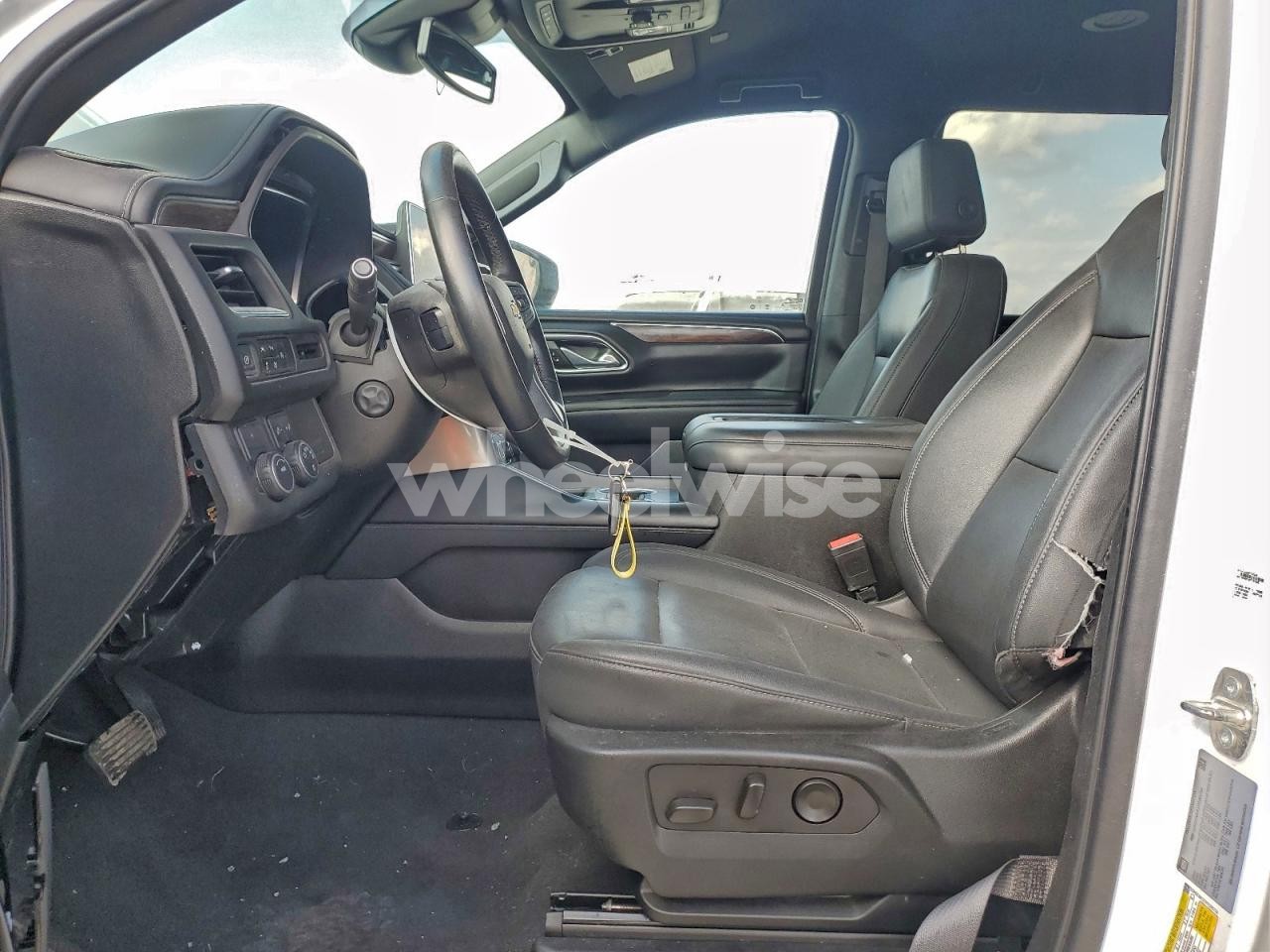 Photo 7 of 2023 CHEVROLET TAHOE C1500 LT (VIN 1GNSCNKD1PR295734)