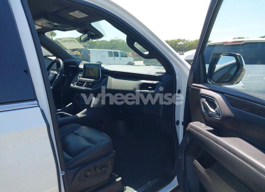 Photo 5 of 2023 Chevrolet Tahoe 2WD LT (VIN 1GNSCNKD2PR295967)