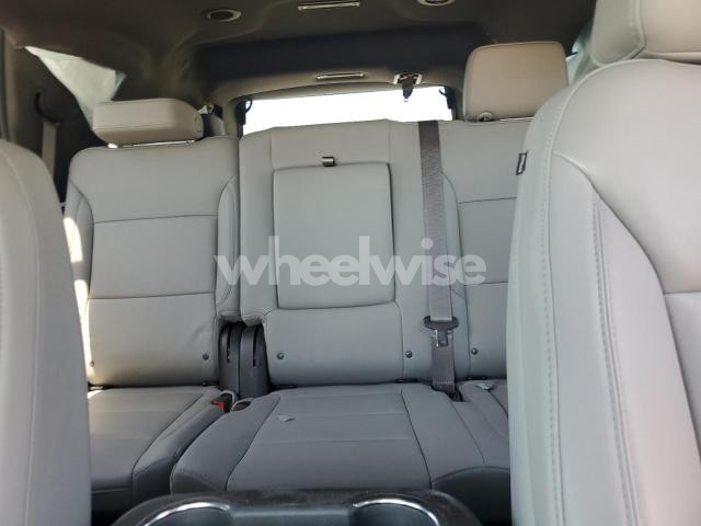 Photo 4 of 2024 CHEVROLET TAHOE C1500 LT (VIN 1GNSCNKD3RR107427)