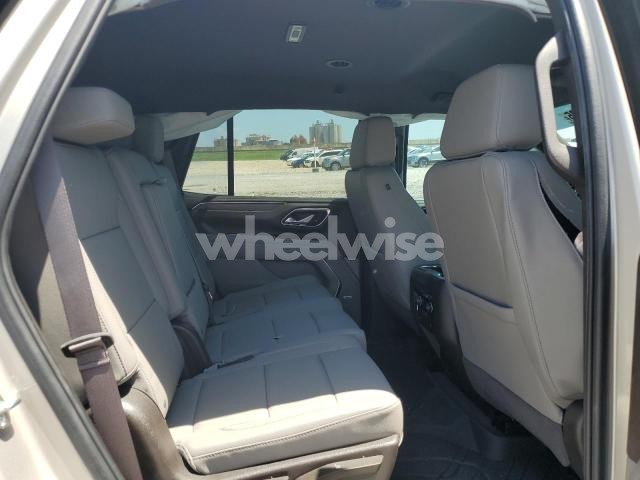 Photo 6 of 2024 CHEVROLET TAHOE C1500 LT (VIN 1GNSCNKD3RR107427)