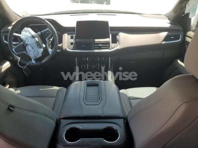 Photo 7 of 2024 CHEVROLET TAHOE C1500 LT (VIN 1GNSCNKD3RR107427)