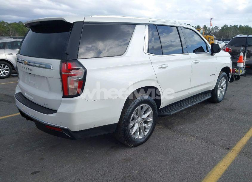 Photo 4 of 2021 Chevrolet Tahoe 2WD LT (VIN 1GNSCNKD4MR234034)