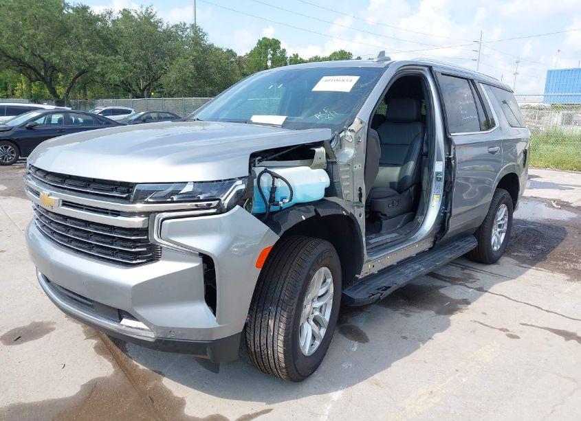 Photo 2 of 2024 Chevrolet Tahoe 2WD LT (VIN 1GNSCNKD4RR185960)