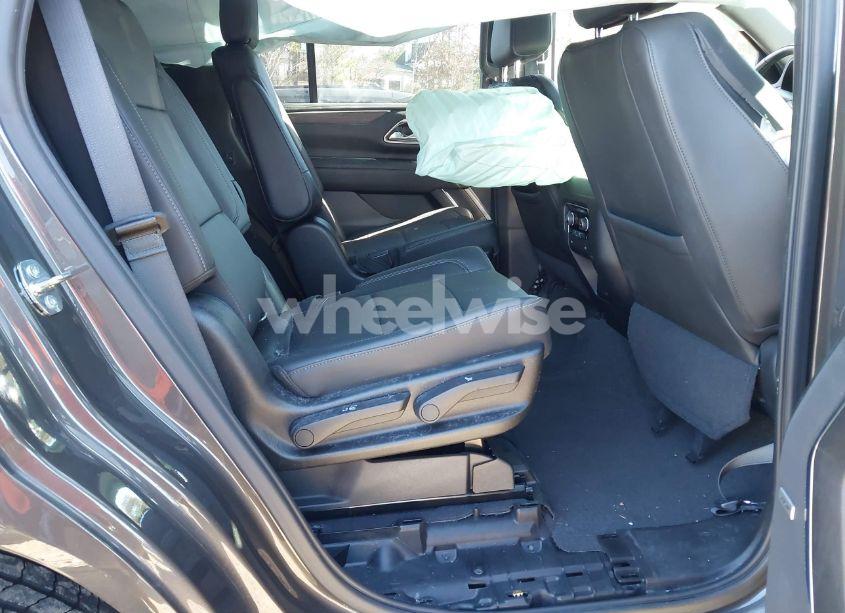 Photo 8 of 2021 Chevrolet Tahoe 2WD LT (VIN 1GNSCNKD6MR101324)