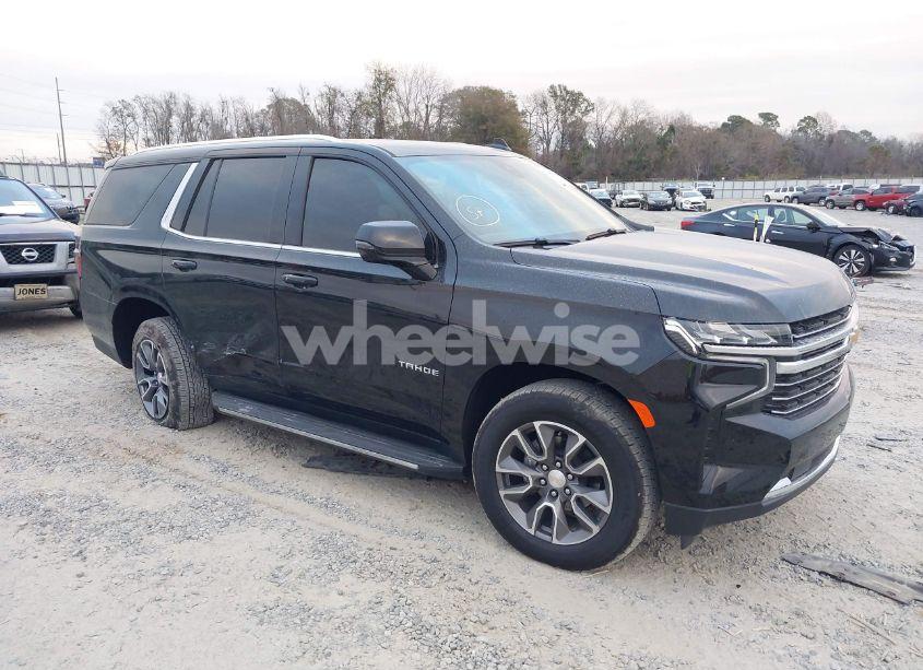 2022 Chevrolet Tahoe 2WD LT (VIN 1GNSCNKD6NR202641) main photo