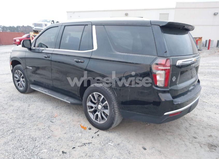 Photo 3 of 2022 Chevrolet Tahoe 2WD LT (VIN 1GNSCNKD6NR202641)