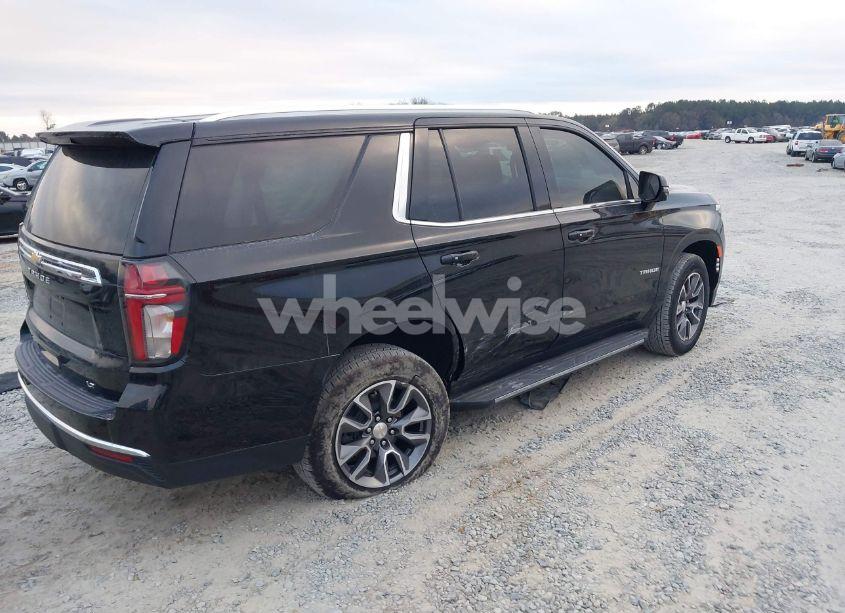 Photo 4 of 2022 Chevrolet Tahoe 2WD LT (VIN 1GNSCNKD6NR202641)