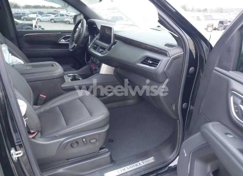 Photo 5 of 2022 Chevrolet Tahoe 2WD LT (VIN 1GNSCNKD6NR202641)