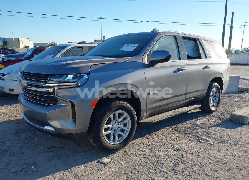 Photo 2 of 2021 Chevrolet Tahoe 2WD LT (VIN 1GNSCNKD7MR106547)