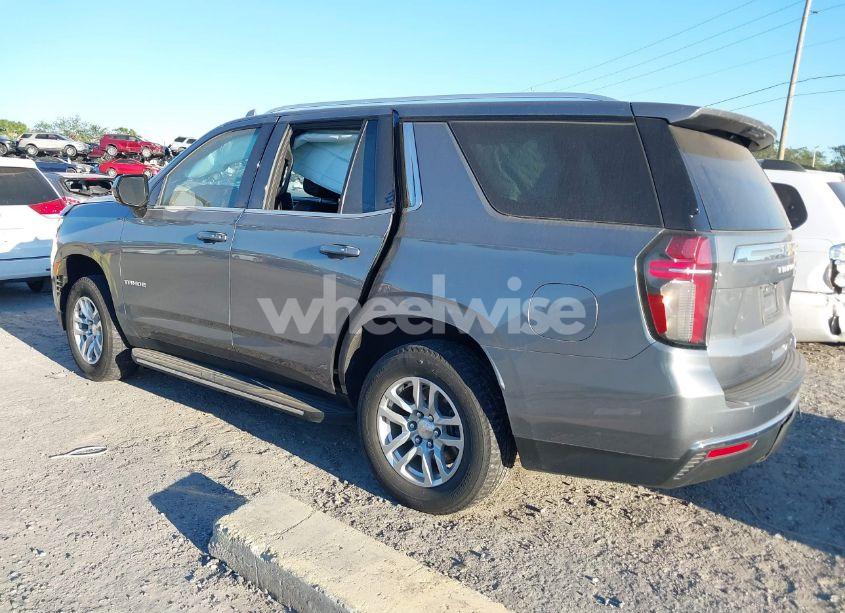 Photo 3 of 2021 Chevrolet Tahoe 2WD LT (VIN 1GNSCNKD7MR106547)