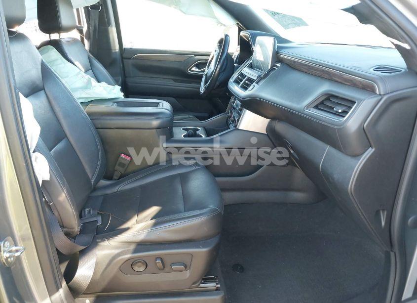 Photo 5 of 2021 Chevrolet Tahoe 2WD LT (VIN 1GNSCNKD7MR106547)